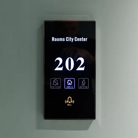 招待所 Center 地拉那